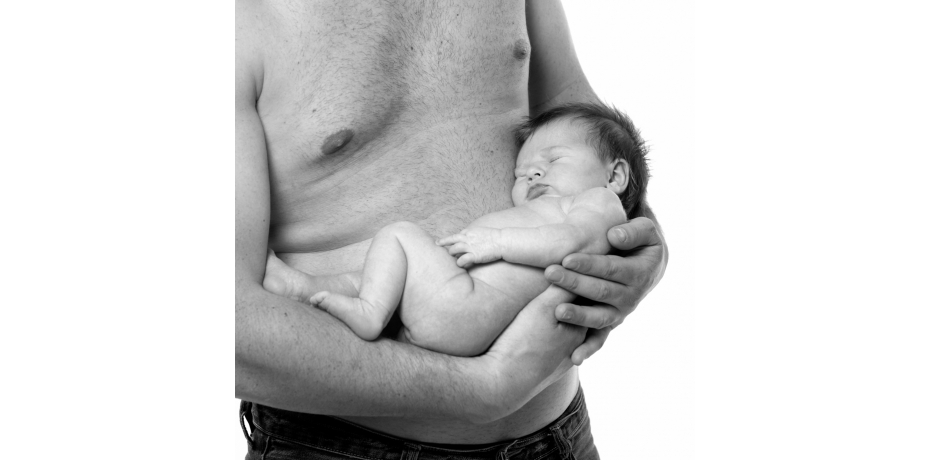 babyfotografie-Bunschoten-met-vader-uniek